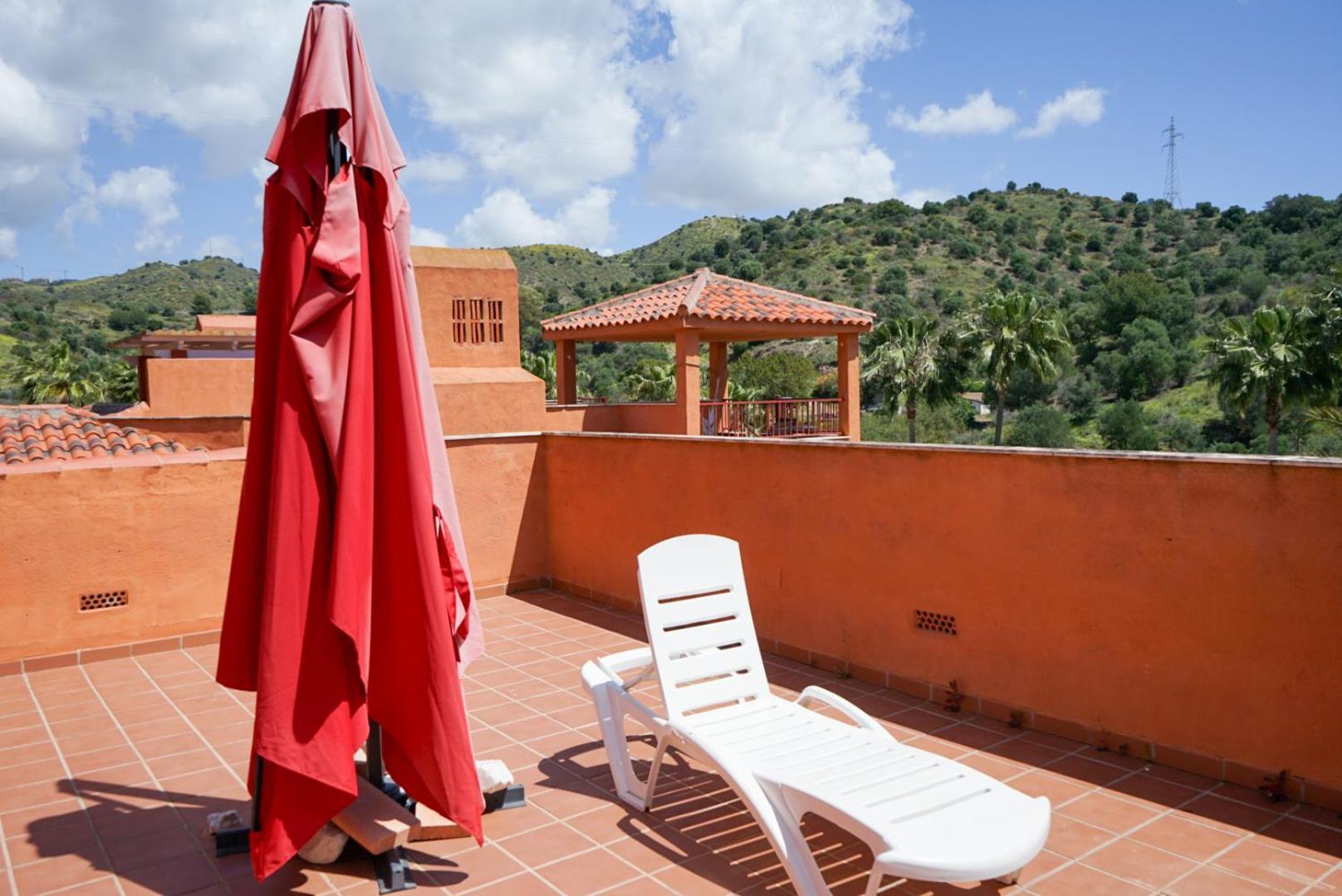 Two Bedroom Penthouse Marbella, With Sea Views Near Golf And Beaches * Marbella