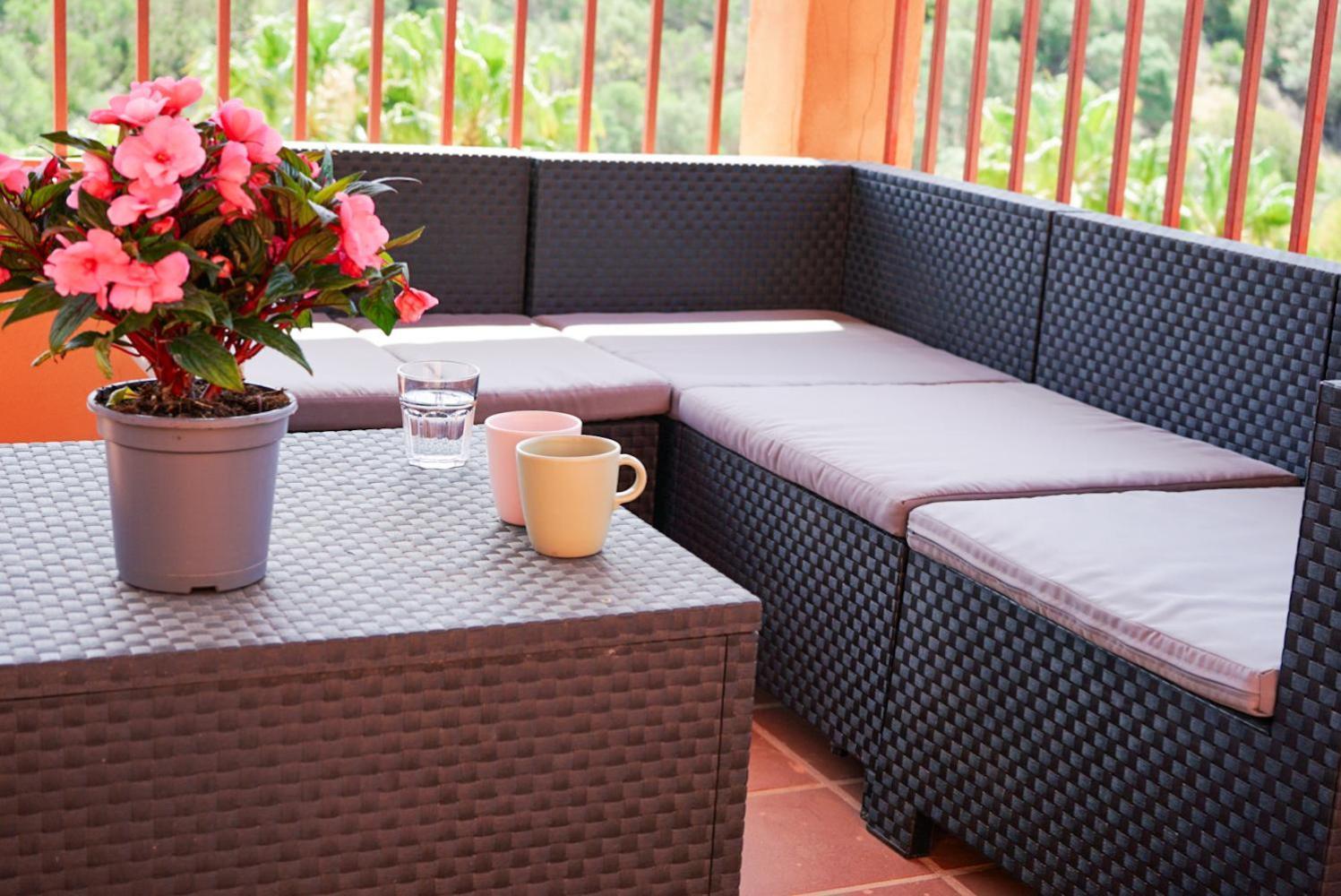 Two Bedroom Penthouse Marbella, With Sea Views Near Golf And Beaches Apartamento *